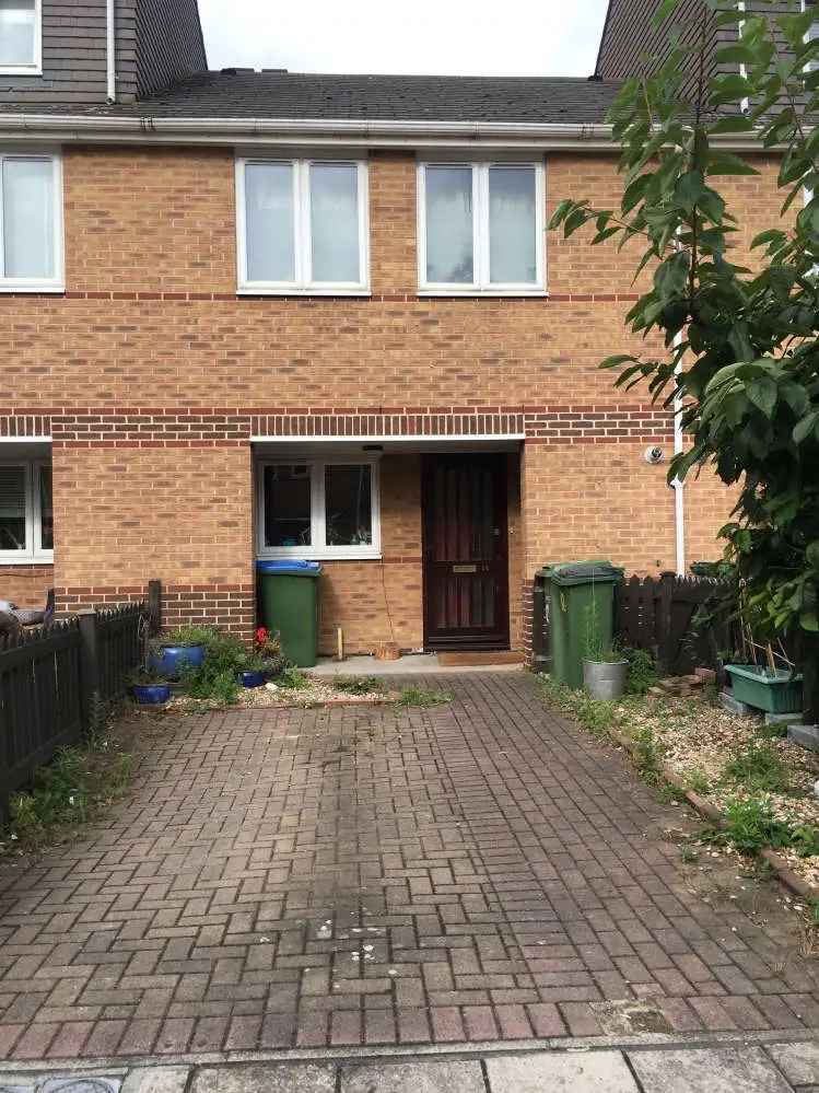 House For Rent in Nottingham, England