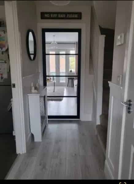 2 Double Bedroom House with Garden and Parking