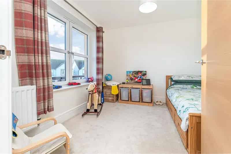 4 Bed Detached House with 1 Reception Room