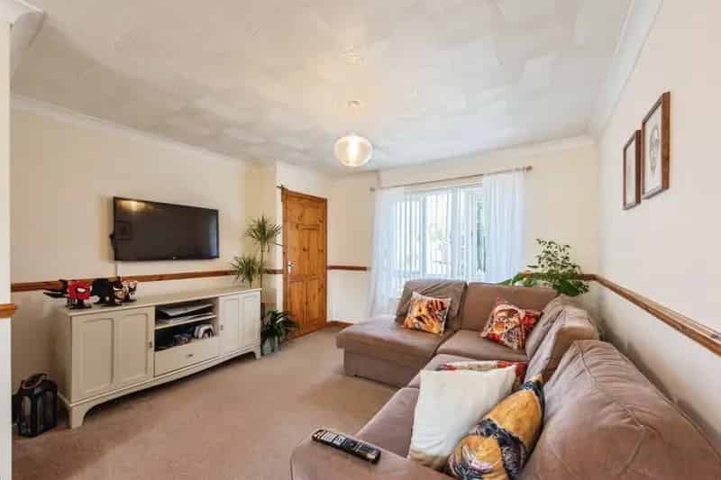 Semi Detached House 3 Beds Garage Garden Thetford