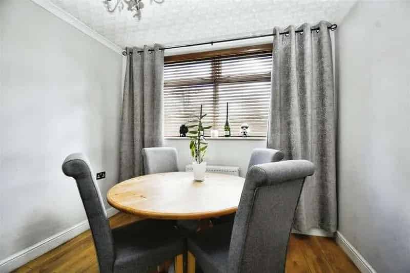 2 Bed Semi-Detached House For Sale