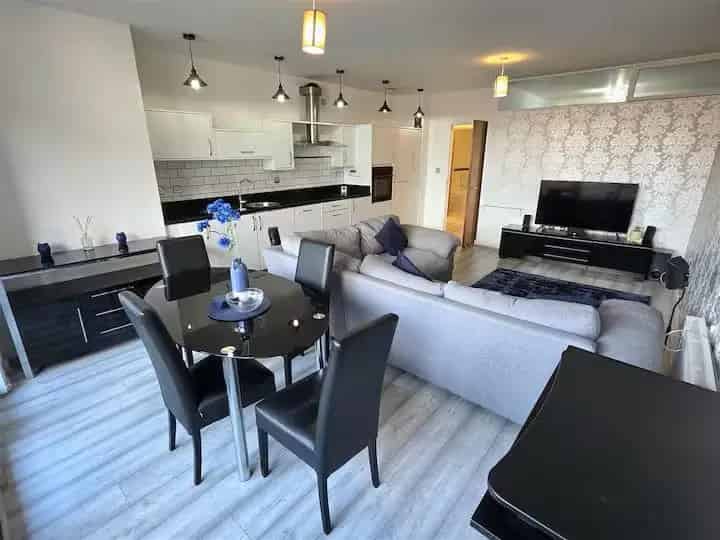 2 bedroom flat to rent