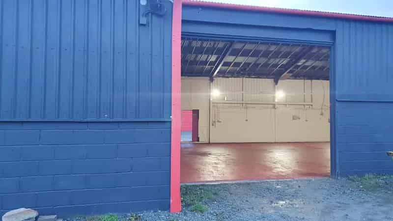 Commercial Property 2271 sq ft Unit Pentre Near A5