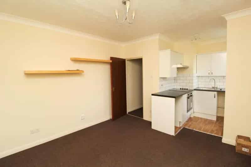 1 bed flat for sale