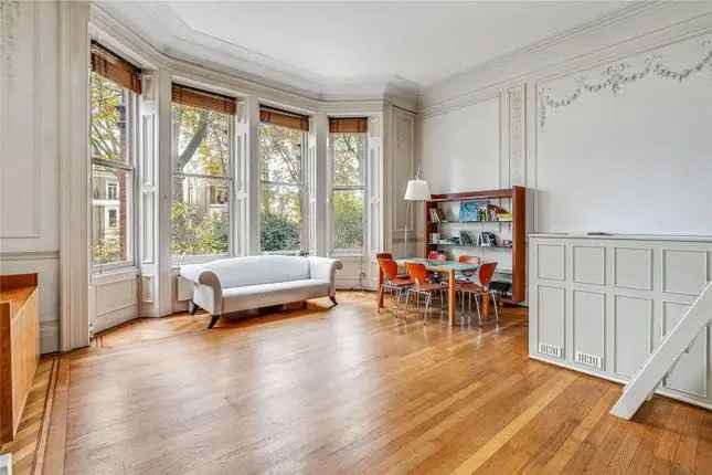 Flat for sale in Harrington Gardens, London SW7