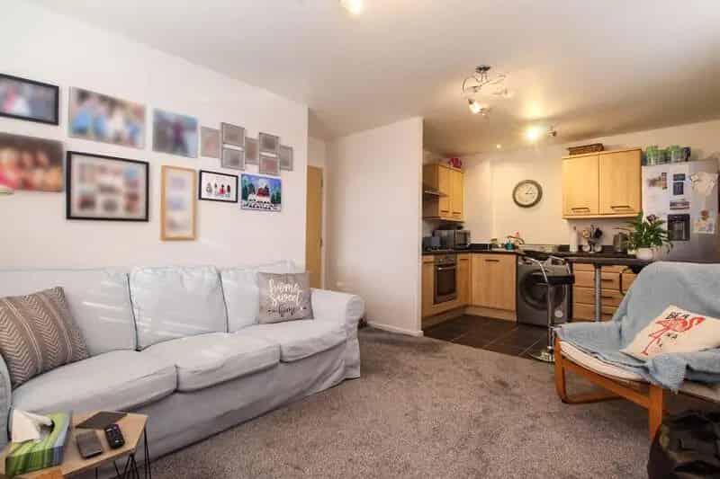 2 Bedroom Apartment for Sale in Great Denham Near Bedford