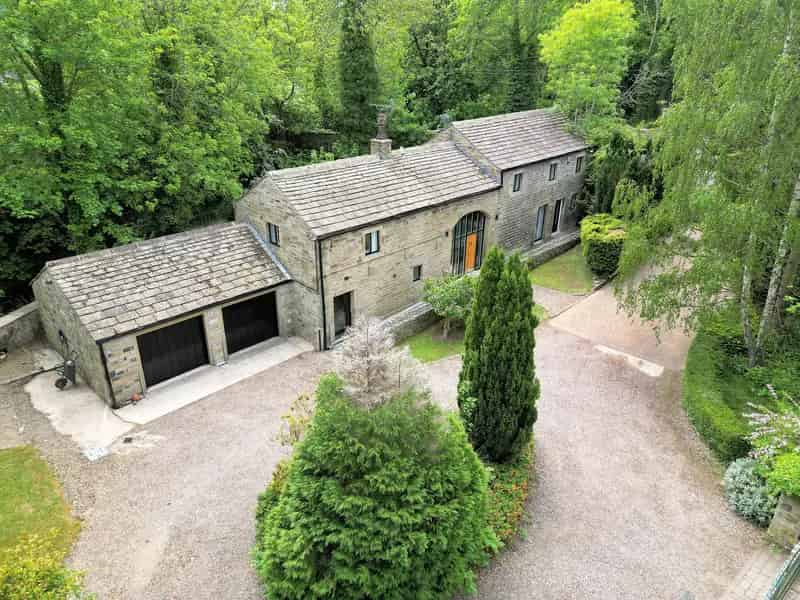 5 Bedroom Barn Conversion Woodsome Road Fenay Bridge