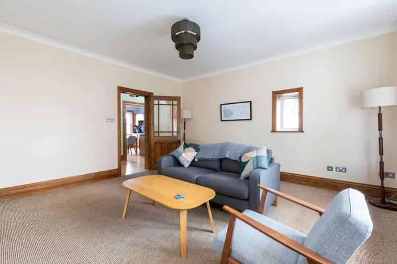3 Bedroom Flat House to Rent Near Chingford