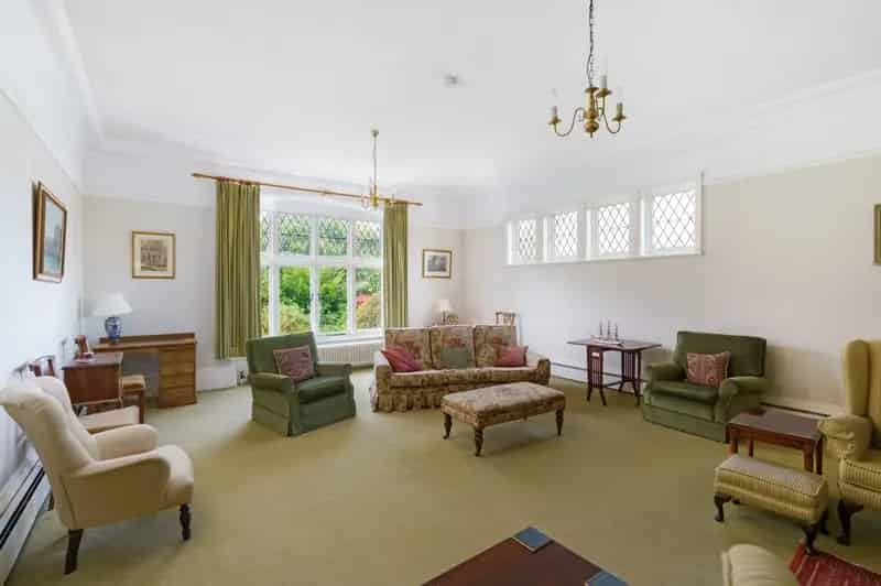 9 bedroom detached house for sale