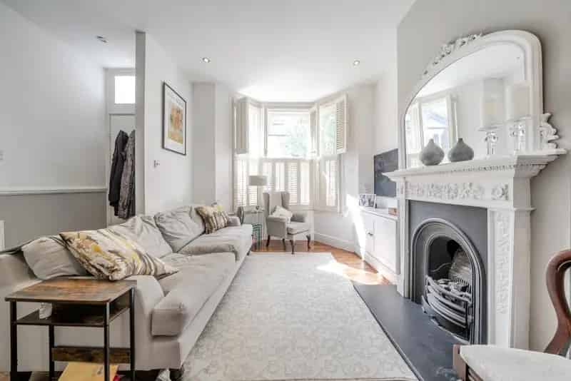 Three Bedroom Victorian Terrace Near Clapham Junction