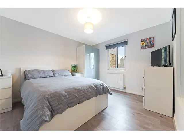 2 bedroom flat  for sale