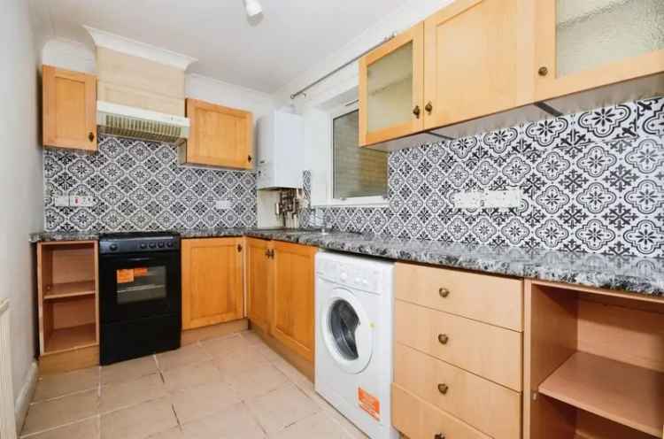 One Bedroom Flat Sudbury Hill Near Stations and Schools