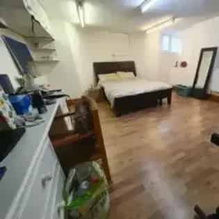 2 Double Bed Flat Manchester Female Only Bills Included July 2025