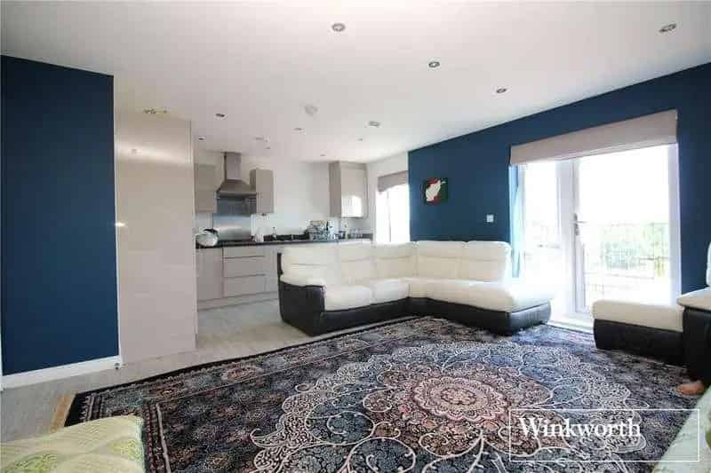 2 Bed Flat for Sale - 650+ sq ft, Balcony, Parking