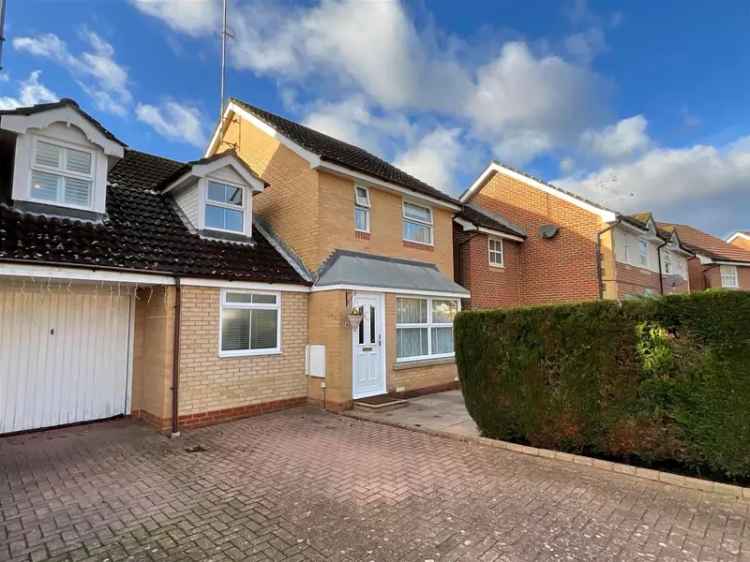 3 bedroom link detached house for sale