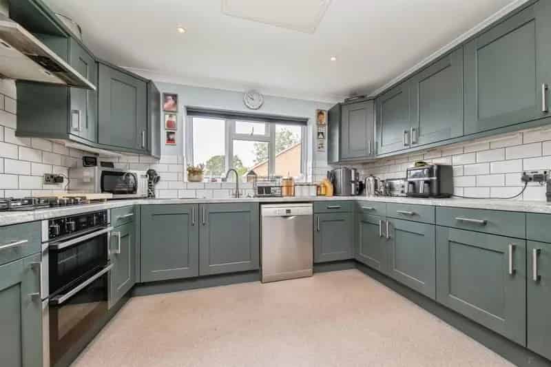 Five Bedroom Detached Family Home Near Farlingaye High School