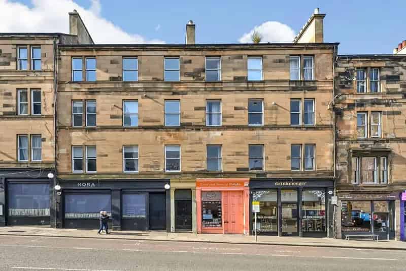2 Bedroom Flat for Sale in Edinburgh