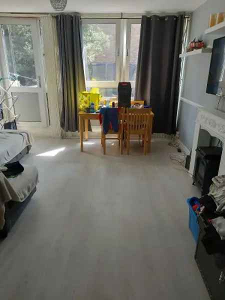 Flat For Rent in London, England