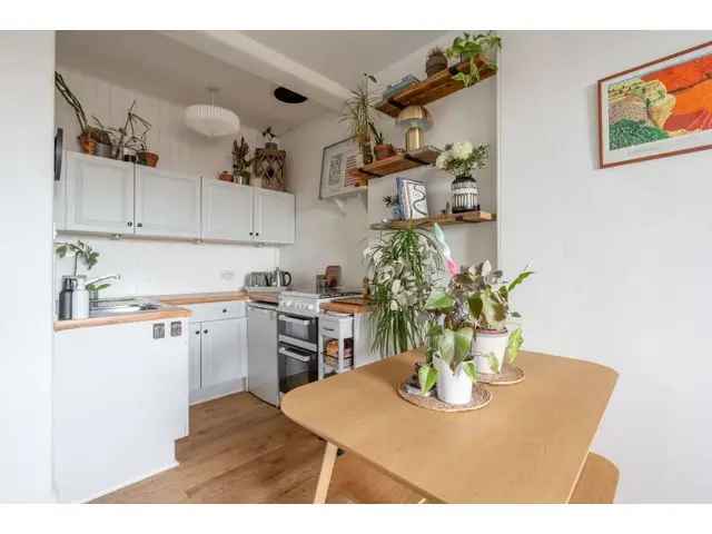 1 bedroom flat  for sale