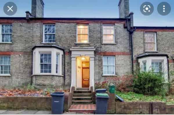 Newly Fitted Kitchen & Bathroom Flat near Highgate Primary School