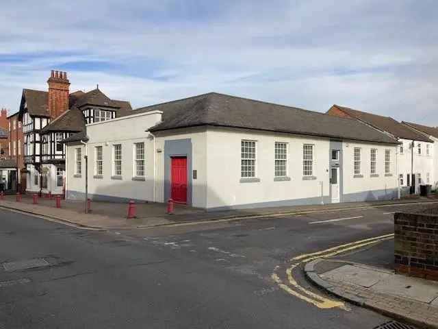 Town Centre Open-Plan Office Premises 3072 sq ft