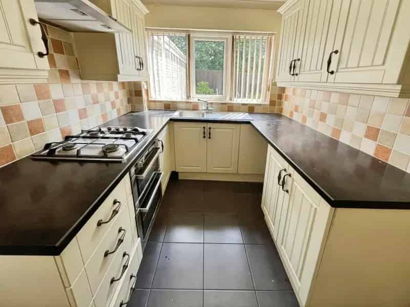 3 Bedroom House Requiring Renovation Near Amenities