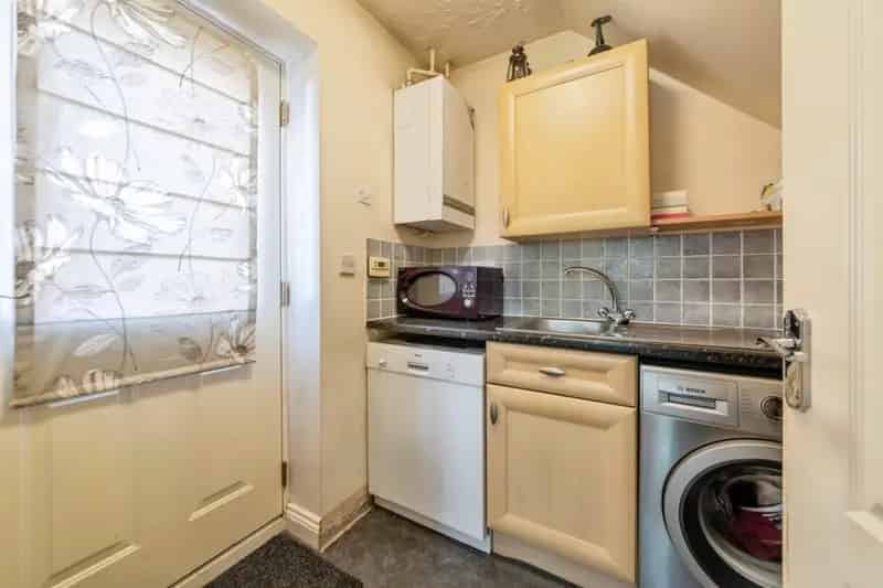 Three Bedroom Detached House in Coddington