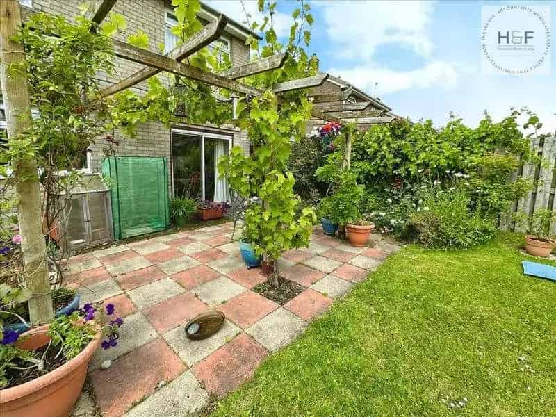 3 Bed Detached House For Sale