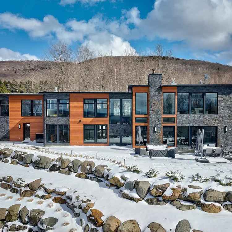 Luxury Contemporary Cottage Mont Sutton