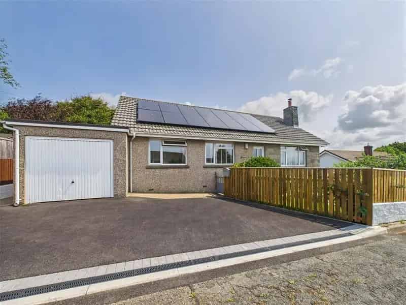 3 Bedroom Detached Bungalow for Sale near Beach