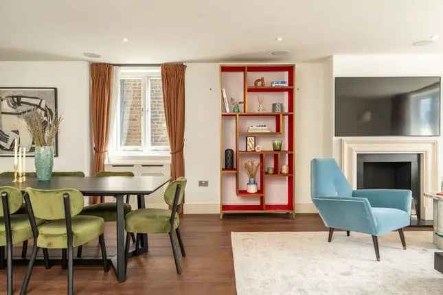 Flat for sale in Holland Park, London W11