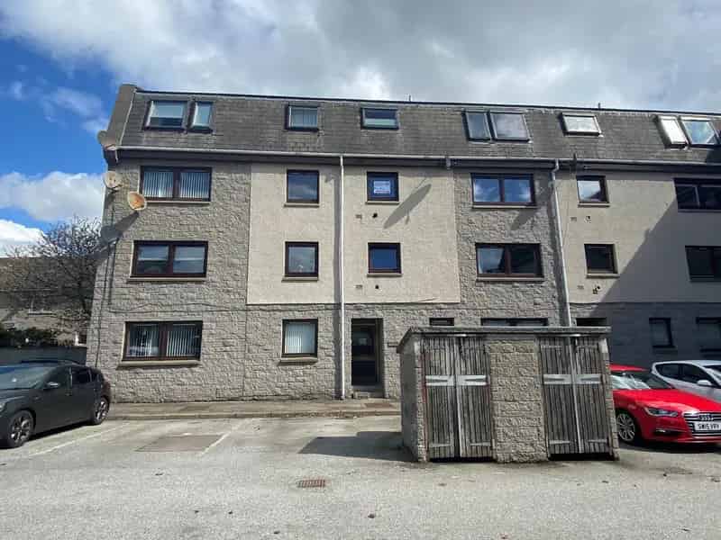 2 Bed Furnished Flat Bucksburn