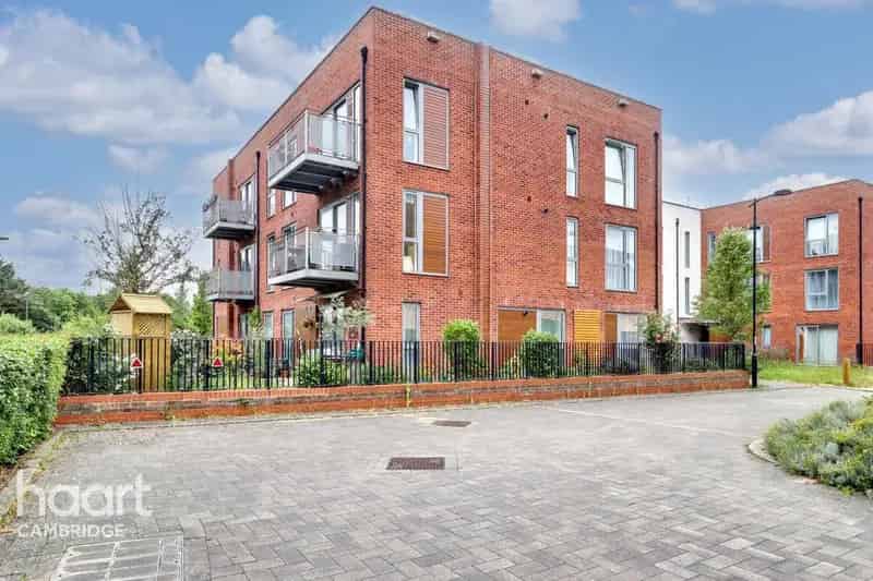 2 Bedroom Apartment for Sale in Trumpington Meadows Cambridge