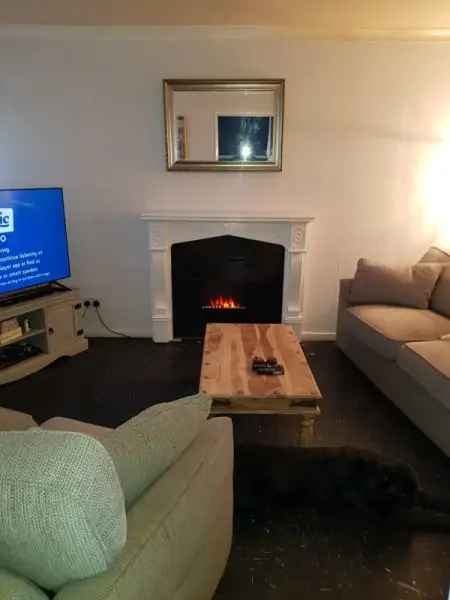 Flat For Rent in Coventry, England