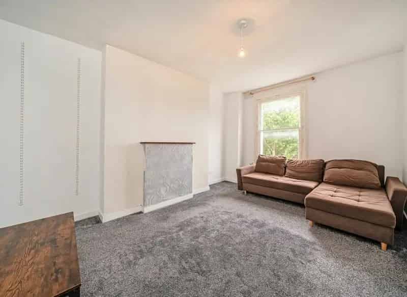 Two Bedroom Flat near Maida Vale and Warwick Avenue