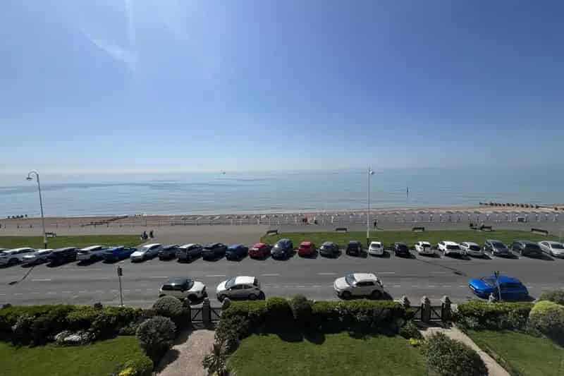 Two Bedroom Apartment Bexhill Sea Views