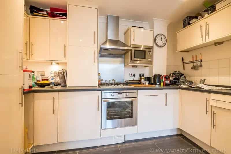 1 Bedroom Flat House to Rent