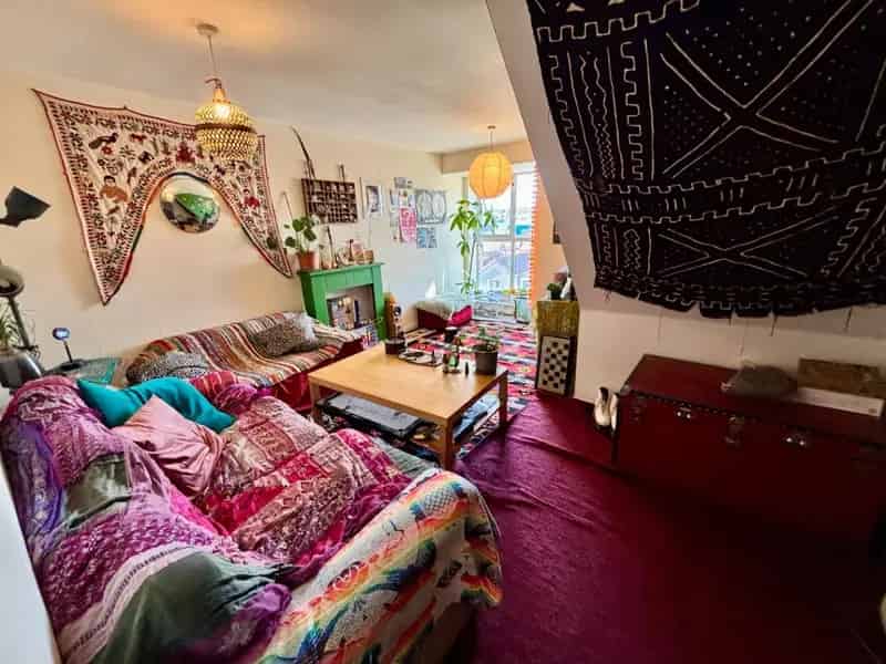 2 Bed Flat Easton Bristol City Views Parking