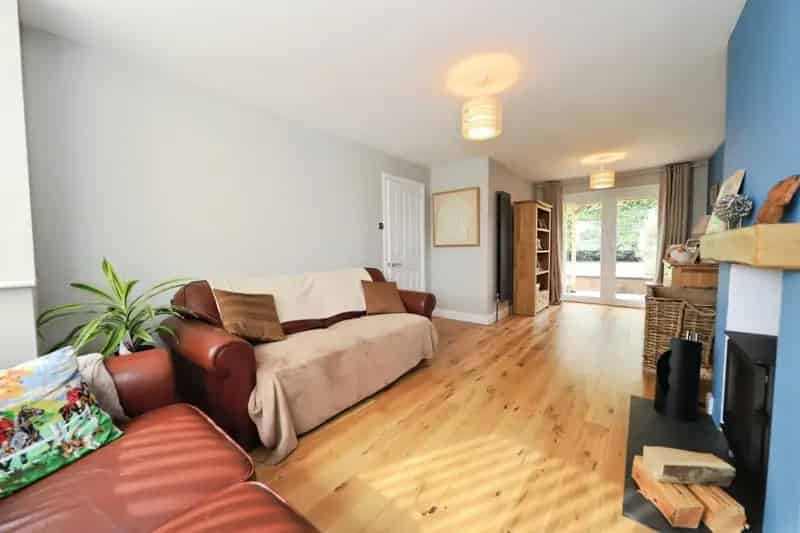 Three Bedroom Semi-Detached House Stourport