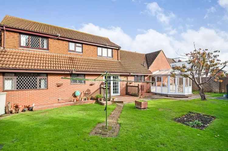 4 Bedroom Detached House Hayling Island Family Home Near Water