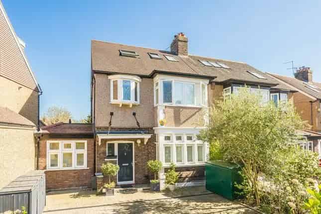 Four Bedroom Semi-Detached House for Sale Wimbledon SW19