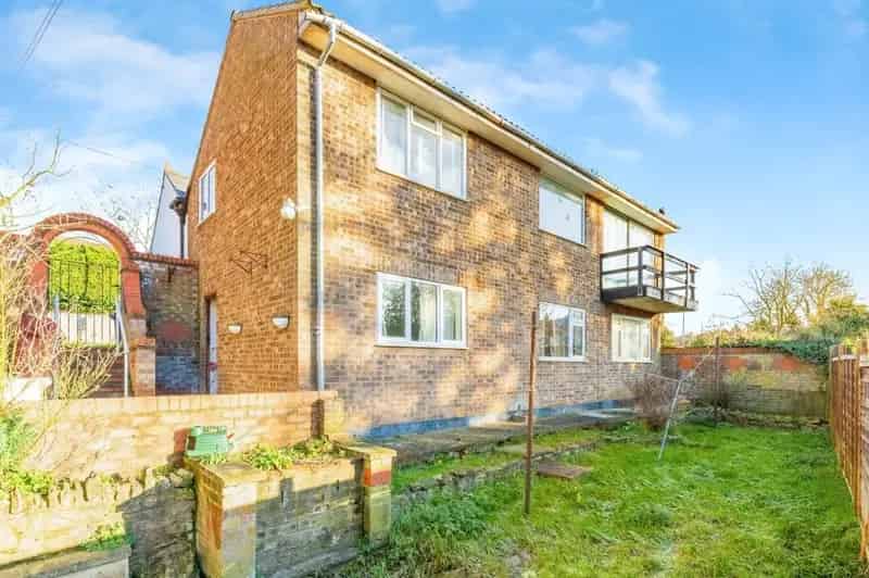 Four Bedroom Detached House in Stanwick