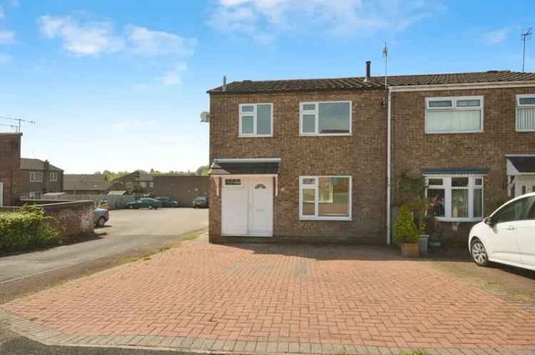 3 Bedroom Semi Detached House Chesterfield Derbyshire