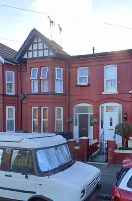 2 Bed Flat Bootle Strand