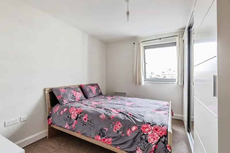 1 Bedroom Apartment near Cabot Circus