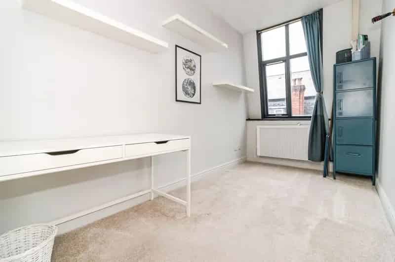 2 Bedroom Flat for Sale Manchester M1 City Centre Apartment