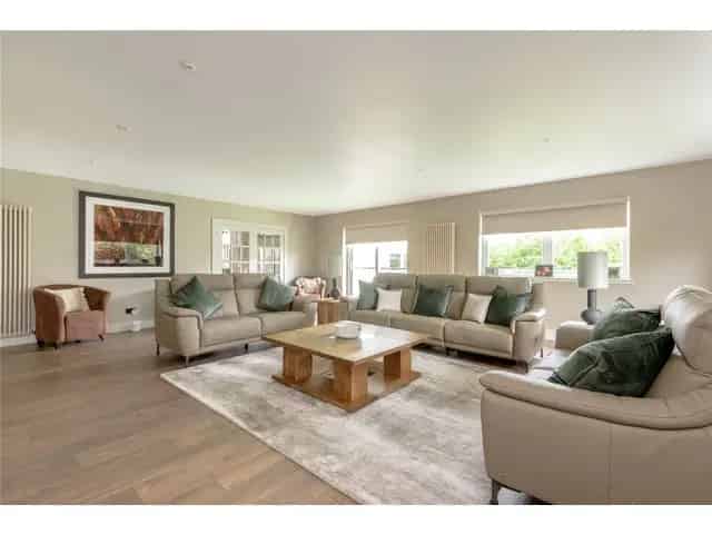 6 Bedroom Detached House for Sale in Longniddry