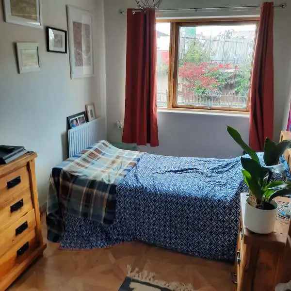 Flat For Rent in Borough of Wyre, England