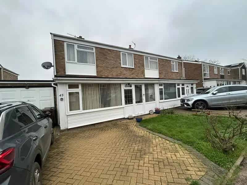 3 Bedroom Semi Detached House for Sale in North Tonbridge