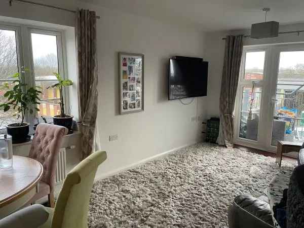 Flat For Rent in Rushmoor, England